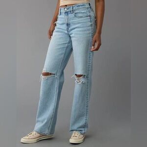 AE American Eagle Strigid Stovepipe ripped high-waisted jeans size 6 long